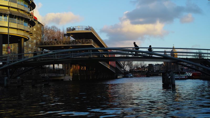 pont amsterdam